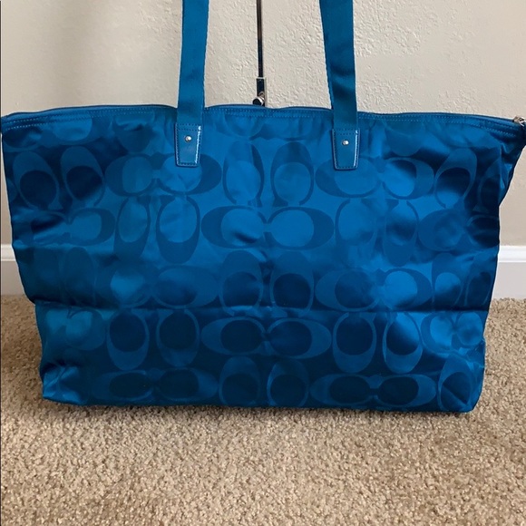 Coach - Picture 4 of 11